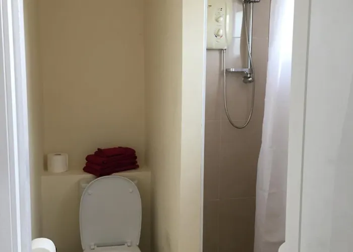 Private Double & Twin Rahoon *