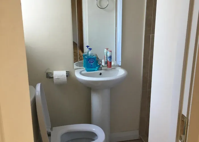 Private Double & Twin Rahoon Проживание в семье