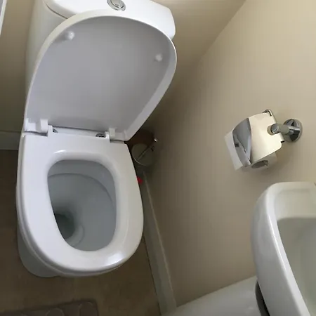 Private Double & Twin Rahoon Quarto em Acomodações Particulares *